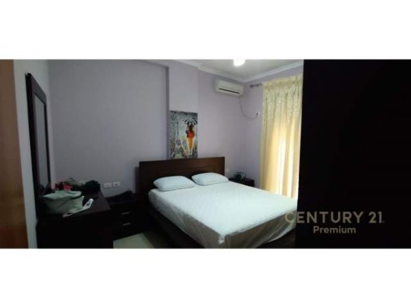 Tirane, jepet me qera apartament 2+1+BLK Kati 2, 115 m² 550 Euro (Kopshti Botanik Zoologjik)