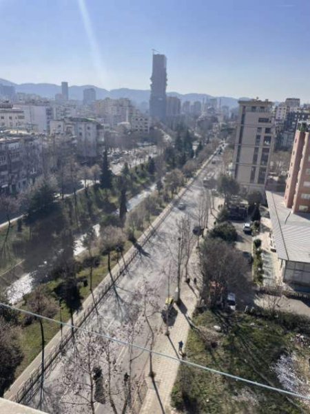 Tirane, jepet me qira per zyre appartament 3+1+1 +2 BLK, kayi 9, 140 m2, 600 euro neto