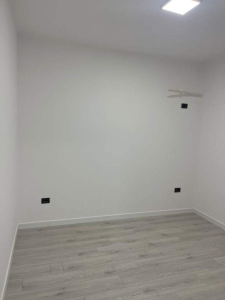 Tirane, jepet me qera apartament 2+1+BLK Kati 1, 80 m² 1.000 Euro (Myslym Shyr)