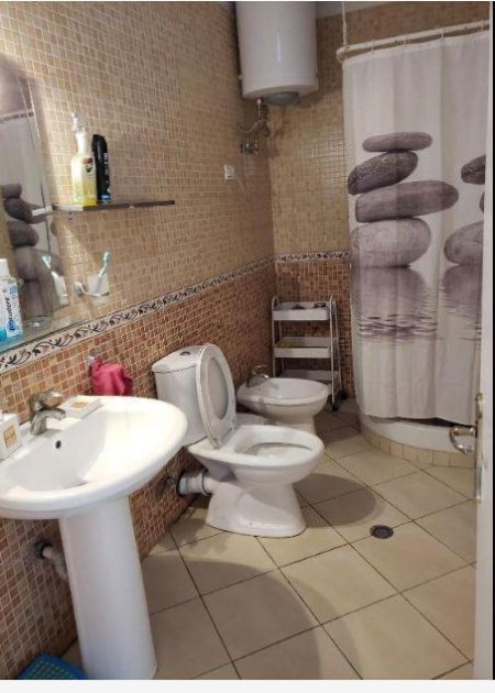 Tirane, jepet me qera apartament 2+1+BLK Kati 8, 112 m² 550 Euro (Rruga Panorama)