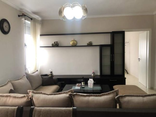 jepet me qera apartament 2+1+BLK Kati 4, 90 m² 550 Euro (Don bosko)