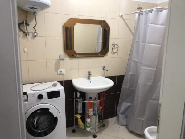 jepet me qera apartament 2+1+BLK Kati 4, 90 m² 550 Euro (Don bosko)