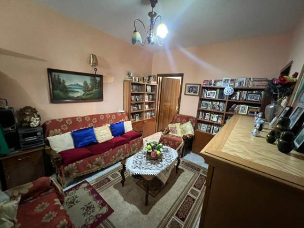 Tirane, shitet apartament 2+1+BLK Kati 3, 90 m² 165.000 Euro (pallatet Shallvare)