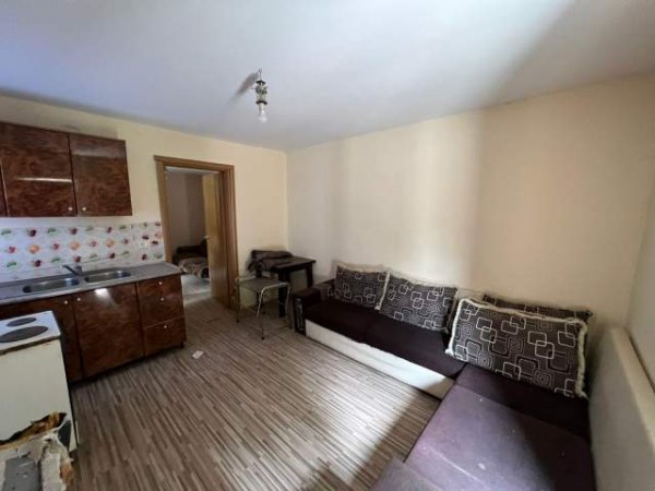 Tirane, shitet shtepi 3+1 Kati 0, 103 m² 70.000 Euro (kombinat)