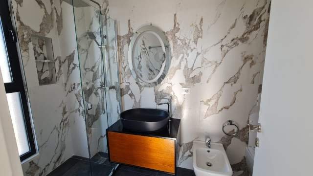 Tirane, jepet me qera apartament 3+1+BLK Kati 2, 118 m² 55.000 Leke (28 Nentori)