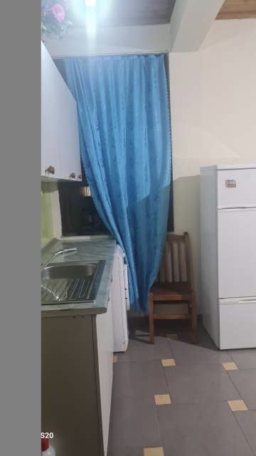 jepet me qera garsonier 200 Leke (rruga durresit)
