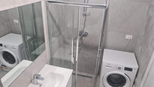 Tirane, jepet me qera apartament 1+1+A 60 m² 650 Euro