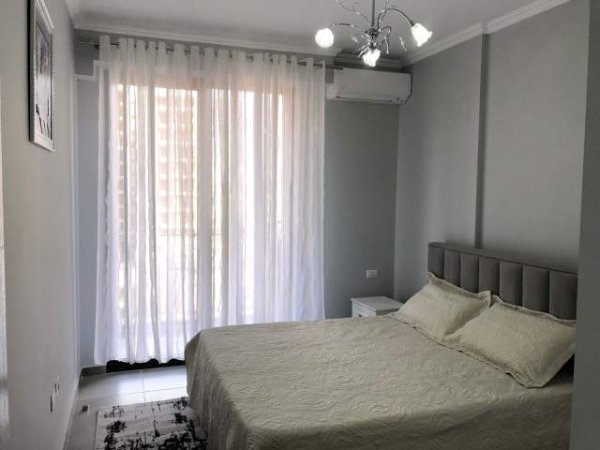Tirane, jepet me qera apartament 1+1+BLK Kati 4, 66 m² 400 Euro (Rruga e Dibres)