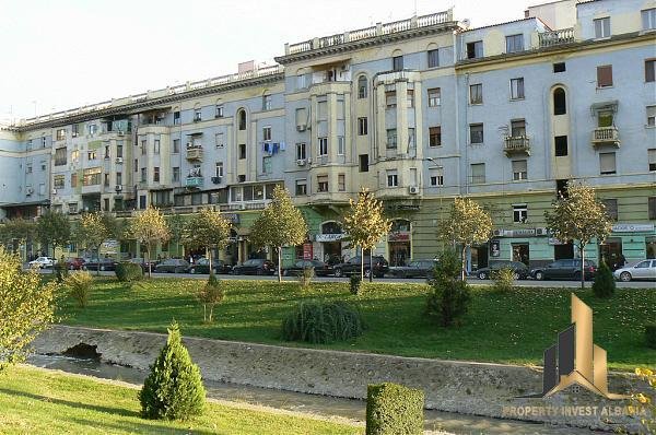 Tirane, shes apartament 2+1 Kati 6, 60 m² 95.000 Euro (Pallatet Agimi)