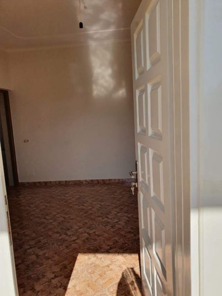 Tirane, jepet me qera shtepi 2+1 Kati 3, 100 m² 35.000 Leke (rruga Gramoz Pashko)