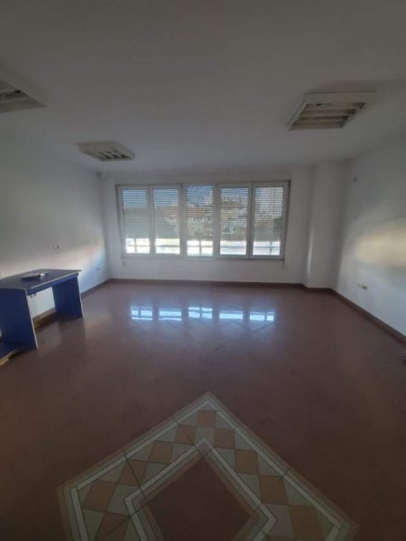 Tirane, jepet me qera apartament 2+1+BLK Kati 3, 106 m² 550 Euro (Farmacia 10)