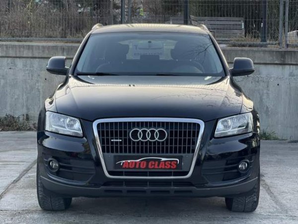 Tirane, shes xhip Audi Q5 Viti 2010, 12.900 Euro