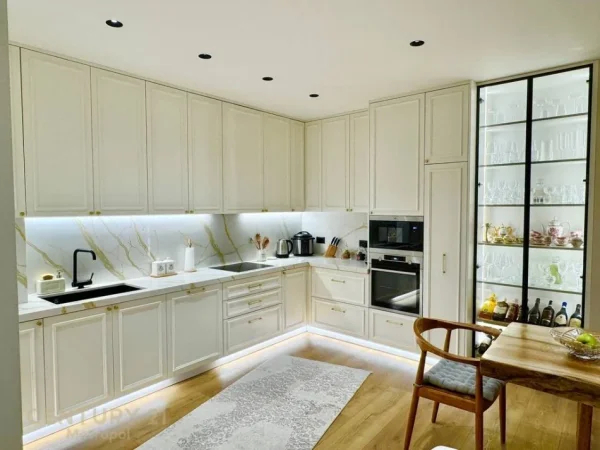 Tirane, shes apartament 2+1+2+ 2 POSTE PARKIMI , 122 m² 345.000 € (Rruga e Bogdaneve)