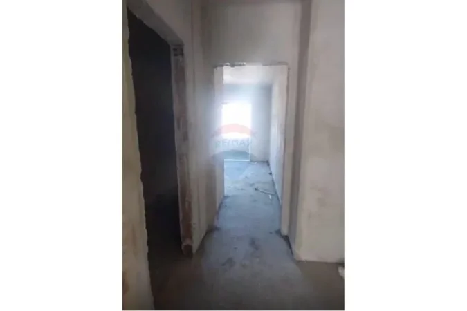 Tirane, shitet apartament 2+1+Ballkon Kati 4, 97 m² 95.000 € 