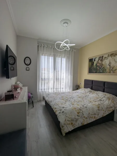 Tirane, shitet apartament 2+1+Aneks+Ballkon Kati 5, 82 m² 220.000 € (Rruga Egnatia, Tirane)