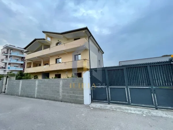 Tirane, shes Vile 3 Katshe , 158 m² 350.000 € (Kamez)