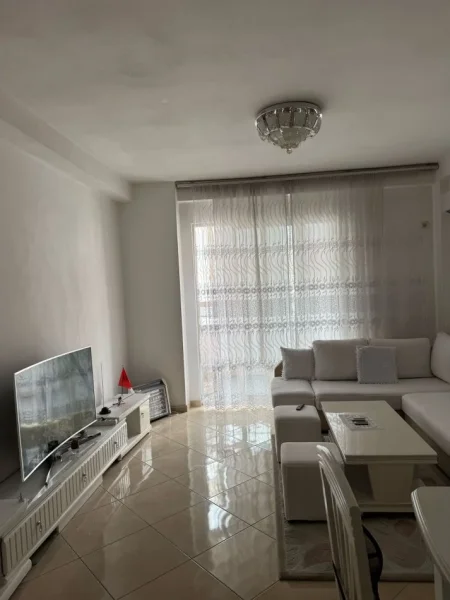 Tirane, jepet me qera apartament 2+1+Ballkon Kati 5, 110 m² 550 € (Astir)