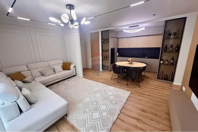 Tirane, shitet apartament 2+1+Ballkon Kati 5, 98 m² 225.000 € 