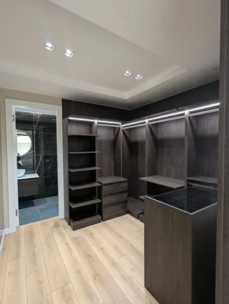 Tirane, jepet me qera apartament+verande | Penthouse 2+1+Aneks+Ballkon Kati 7, 147 m² 1.600 € (Rruga Liqeni i Thate)