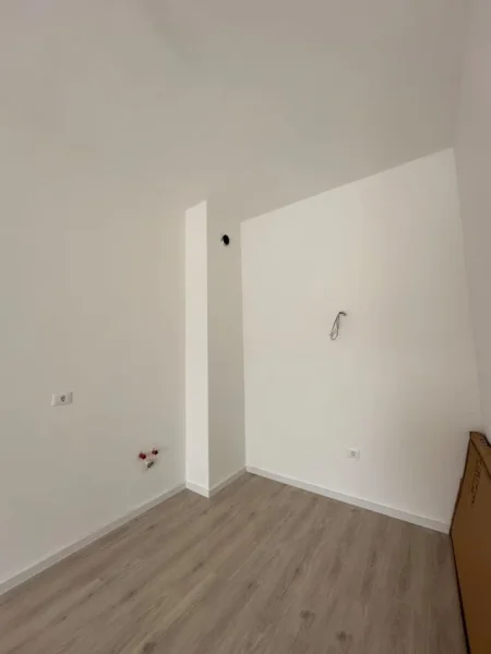 Tirane, shitet apartament 1+1+Ballkon Kati 8, 73 m² 119.620 € (Rezidenca Aura)