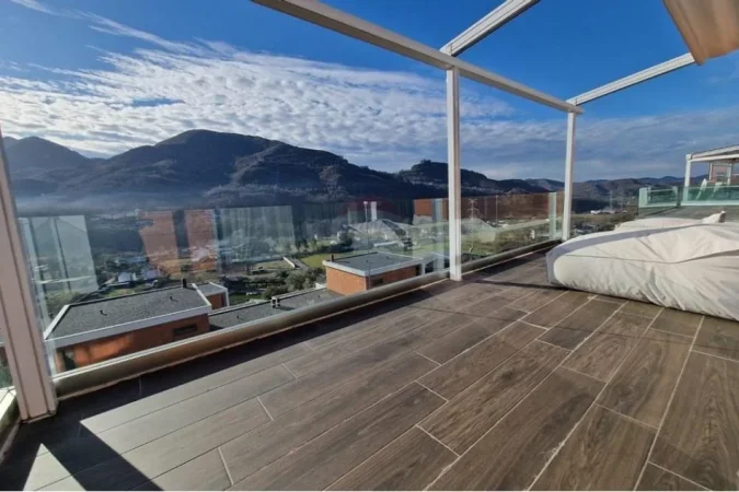 Tirane, shitet Vile 3+1+Ballkon Kati 3, 240 m² 550.000 € 