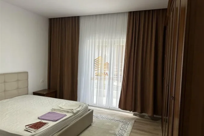 Tirane, jepet me qera apartament 3+1+Ballkon Kati 2, 120 m² 650 € (Selite)