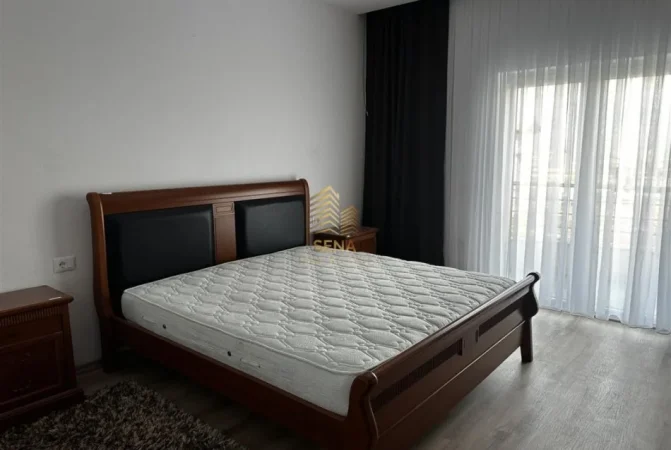 Tirane, jepet me qera apartament 3+1+Ballkon Kati 2, 120 m² 650 € (Selite)
