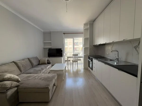 Tirane, shitet 1+1+Ballkon , 61 m² 91.000 € (Yzberisht)