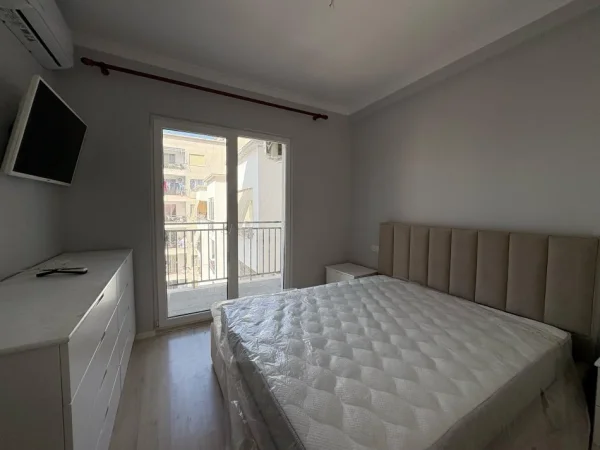 Tirane, shitet 1+1+Ballkon , 61 m² 91.000 € (Yzberisht)
