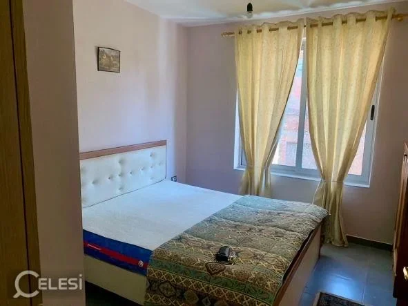 Tirane, jepet me qera apartament 1+1+Ballkon Kati 3, 50 m² 370 € (SHKOLLA E BASHKUAR SPITALET)