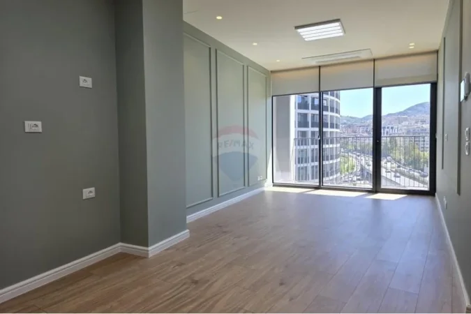 Tirane, jepet me qera zyre Kati 6, 98 m² 1.400 € (lake weiv)