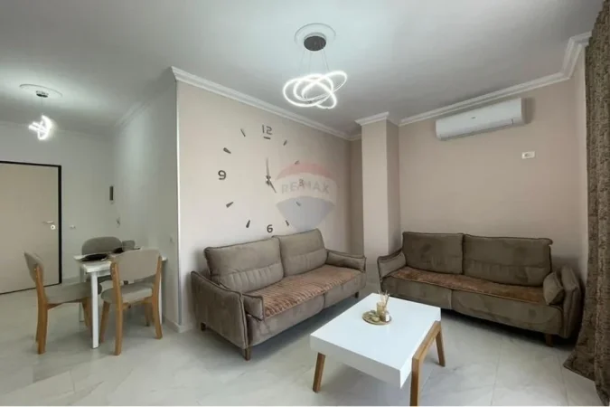 Tirane, jepet me qera apartament 1+1 Kati 6, 78 m² 700 € (rruga e barrikadave)