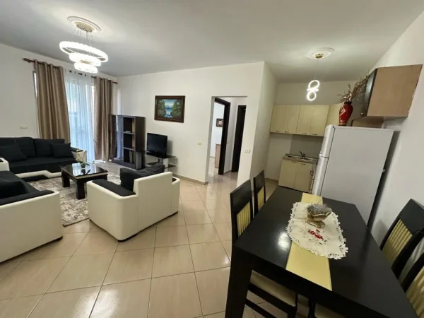 Tirane, jepet me qera apartament 1+1 Kati 2, 80 m² 500 € (frang Bardhi)