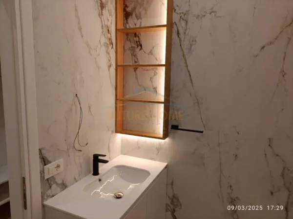 Vlore, shitet apartament 2+1 Kati 3, 72 m² 160.000 € (Te Gama Market) RV51910