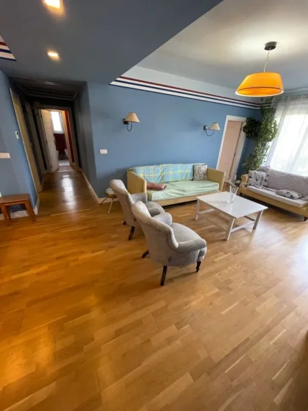 Tirane, jepet me qera 3+1+Aneks+Ballkon Kati 5, 133 m² 1.000 € (Kodra e Diellit 2)