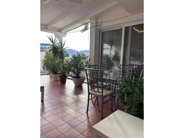 Tirane, shitet apartament 2+1 Kati 10, 197 m² 600.000 € (Blloku.)