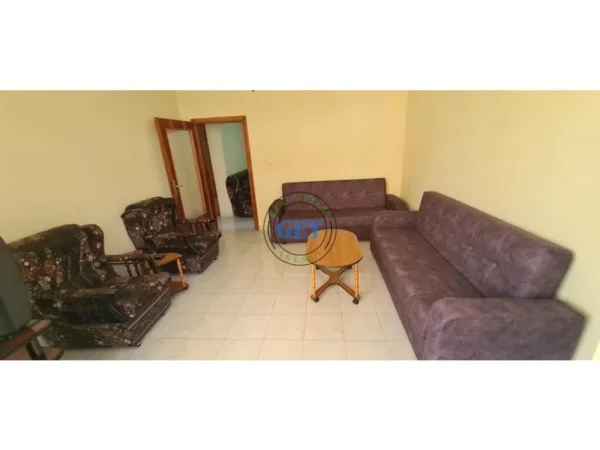 Durres, jepet me qera apartament 2+1 Kati 2, 113 m² 500 € (Vollga,Durres)