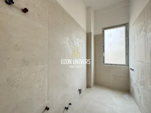 Tirane, shitet apartament 1+1+Ballkon Kati 1, 56.54 m² 81.983 € (Kompleksi Tudas, Astir)