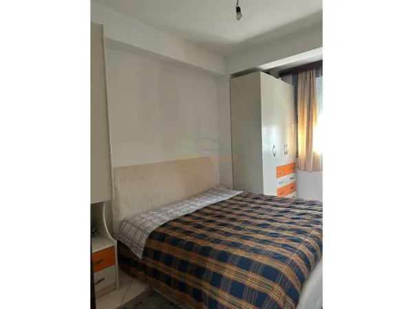 Vlore, shitet shtepi 2+1 Kati 0, 190.000 € (Te Shkolla Xhyeri) RV50696