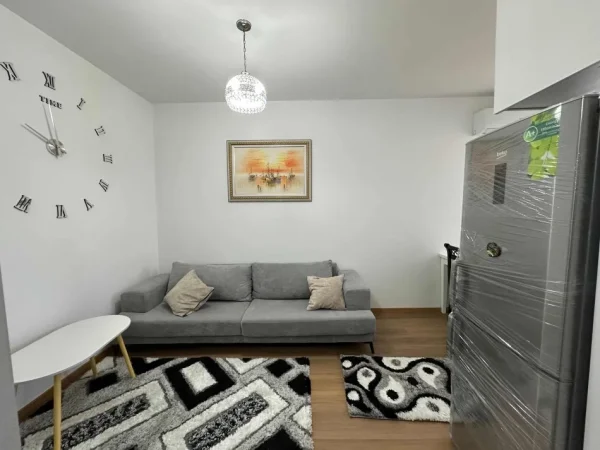 Tirane, shitet apartament 1+1 Kati 3, 50 m² 130.000 € (Brryl)