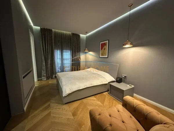 Tirane, shitet apartament 3+1+Ballkon Kati 2, 267 m² 800.000 € (KOMPLEKSI DELIJORGJI)