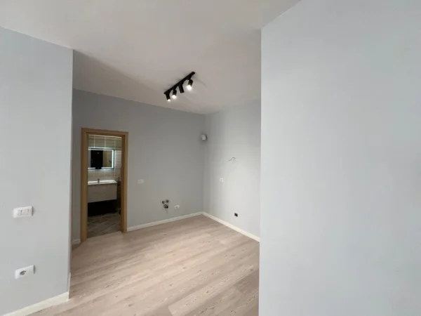 Tirane, shitet 2+1+Aneks+Ballkon Kati 5, 90 m² 128.000 € 