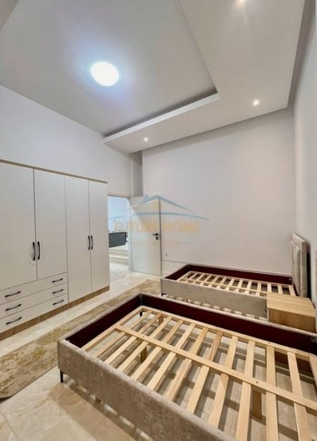 Tirane, jepet me qera apartament 2+1 Kati 1, 130 m² 550 € (Selite)