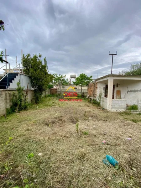 Vlore, shitet shtepi Kati 0, 72 m² 75.000 € (Rruga Janaq Kilica)