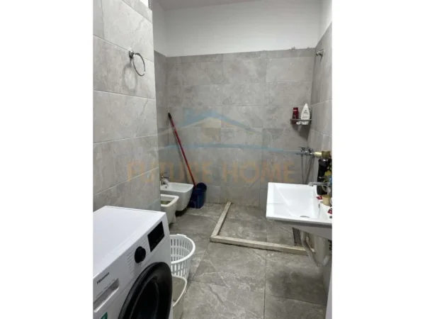 Tirane, shitet apartament 1+1+Ballkon Kati 7, 67 m² 105.000 € (GRAND GALLERY, YZBERISHT)
