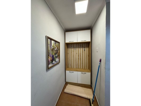 Tirane, jap me qera apartament 2+1 Kati 5, 60 m² 500 € (Rruga Ferit Xhajko)
