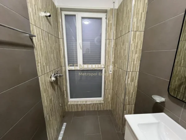 Tirane, jepet me qera apartament Kati 6, 115 m² 780 € (Don Bosko)