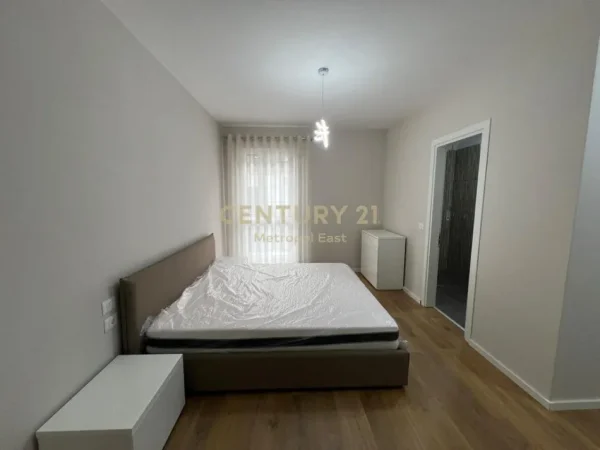 Tirane, jepet me qera apartament Kati 6, 115 m² 780 € (Don Bosko)