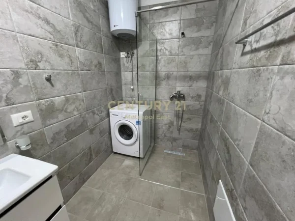 Tirane, jepet me qera apartament Kati 2, 99 m² 720 € (Don Bosko)