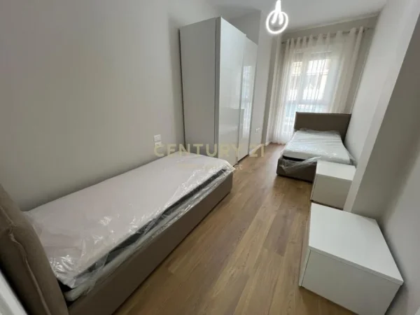 Tirane, jepet me qera apartament Kati 2, 99 m² 720 € (Don Bosko)